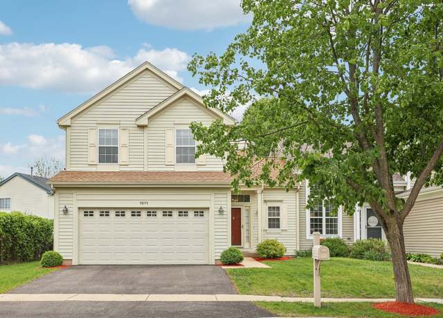 Property at 1011 Blackburn Dr, Grayslake, IL 60030, 3 beds, 2.5 baths