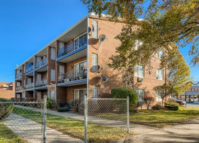 Property at 6255 S Mason Ave Unit 3D, Chicago, IL 60638, 2 beds, 1 bath