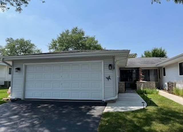 Property at 1008 Shannock Ln, Schaumburg, IL 60193, 2 beds, 2 baths