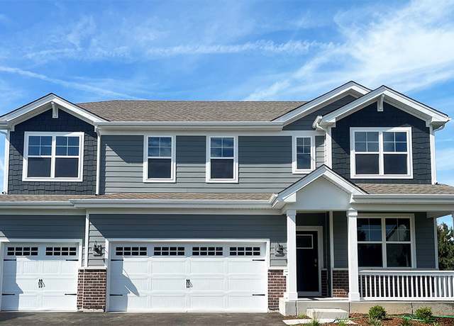 Property at 290 Astor Ct, Elgin, IL 60124, 5 beds, 3 baths