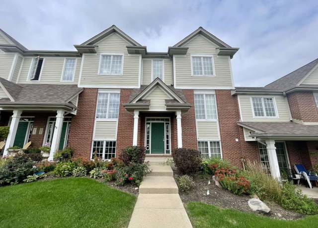 Property at 15753 Scotsglen Rd, Orland Park, IL 60462, 4 beds, 2.5 baths