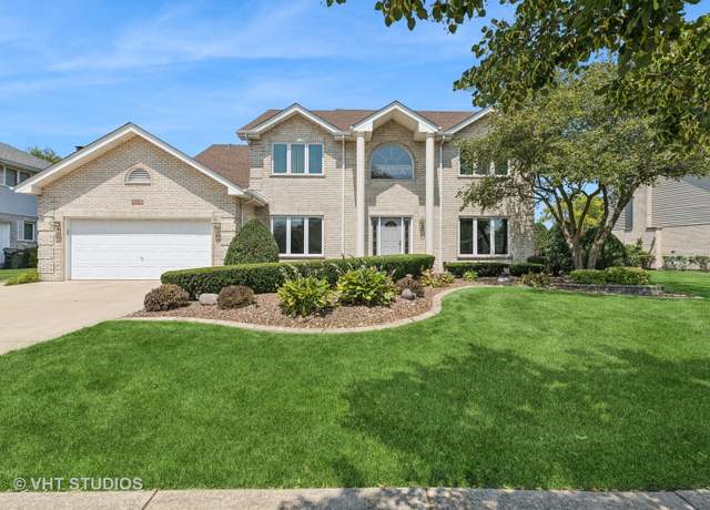 Property at 1919 Harvard Ln, New Lenox, IL 60451, 5 beds, 3.5 baths