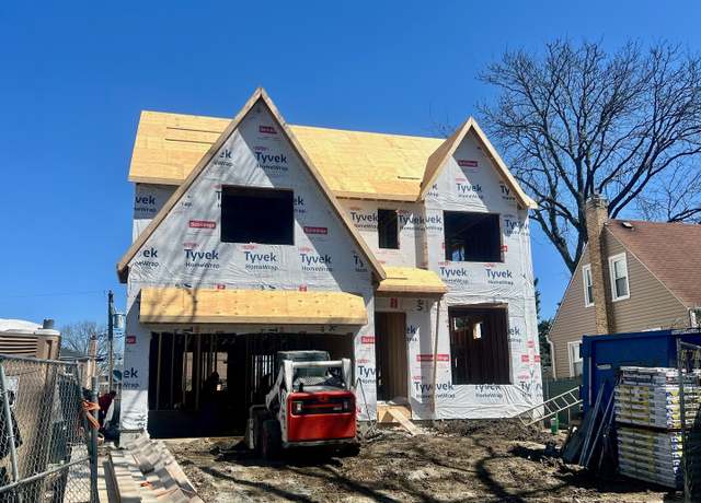 Property at 957 S Hillside Ave, Elmhurst, IL 60126, 4 beds, 4.5 baths