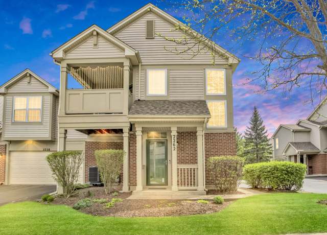 Property at 2262 Rockefeller Dr, Geneva, IL 60134, 2 beds, 2 baths