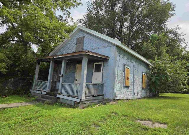 Property at 616 Oak, Quincy, IL 62301, 1 bed, 1 bath