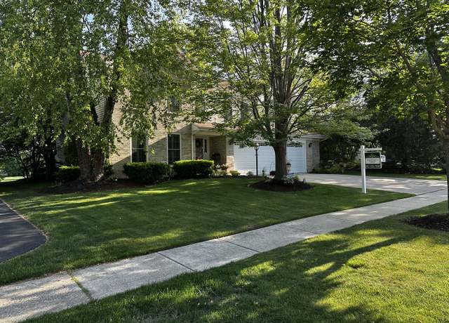 Property at 2219 Barrett Dr, Algonquin, IL 60102, 5 beds, 3 baths