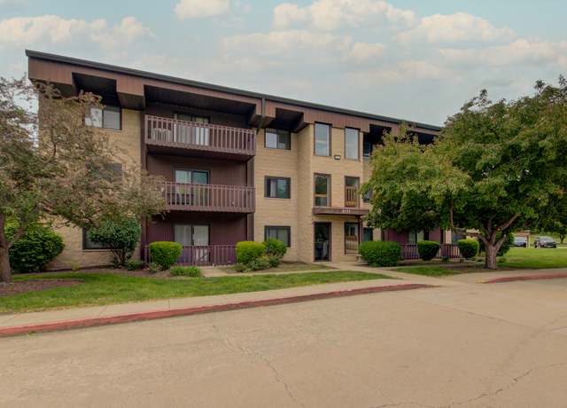Property at 3111 Ingalls Ave Unit 3C, Joliet, IL 60435, 2 beds, 2 baths