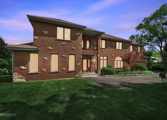 Property at 404 W Camp Mcdonald Rd, Prospect Heights, IL 60070, 4 beds, 4.5 baths