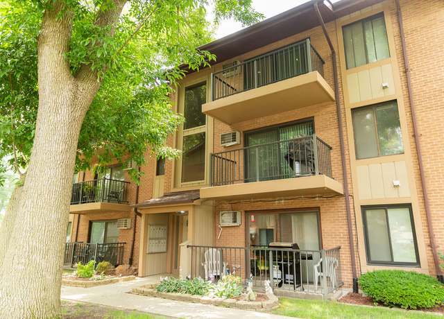 Property at 7018 W 110 St #8, Worth, IL 60482, 2 beds, 1 bath