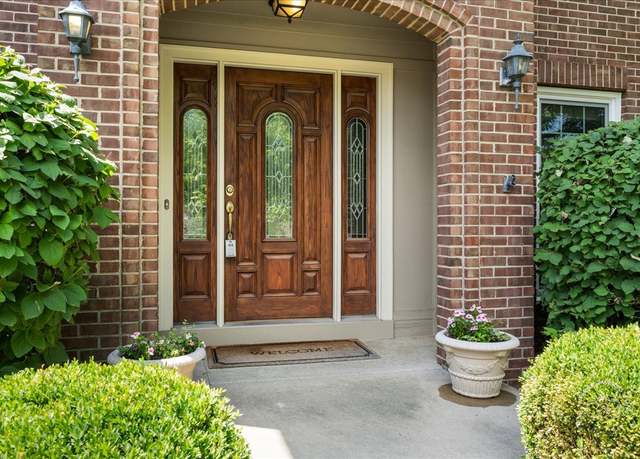 Property at 941 Stanton St, Batavia, IL 60510, 5 beds, 3.5 baths