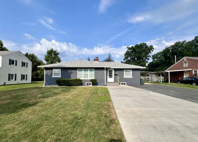 Property at 1528 Division St, Charleston, IL 61920, 5 beds, 2.5 baths