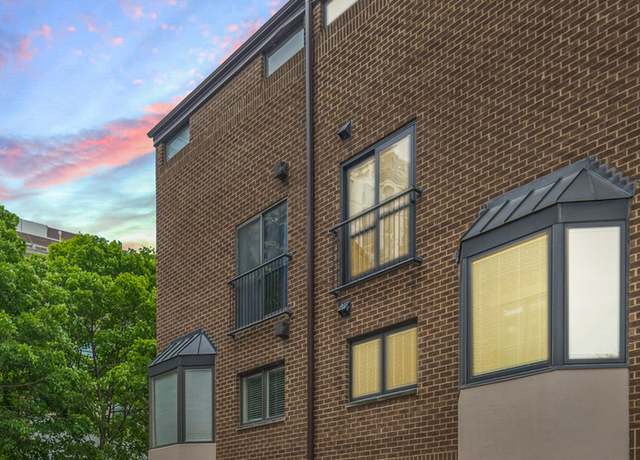 Property at 1318 N Sutton Pl, Chicago, IL 60610, 3 beds, 2.5 baths