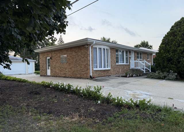 Property at 901 S Can Dota Ave, Mount Prospect, IL 60056, 3 beds, 2 baths