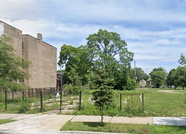 Property at 824 W Garfield Blvd, Chicago, IL 60609