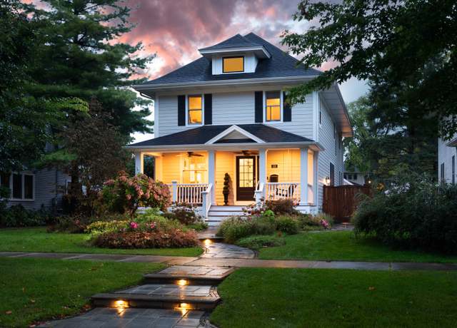 Property at 231 Douglas Ave, Naperville, IL 60540, 4 beds, 3.5 baths
