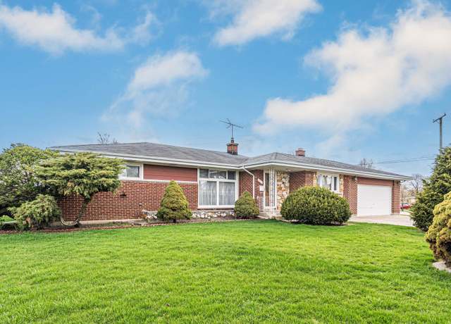 Property at 8001 W Giddings St, Norridge, IL 60706, 3 beds, 2.5 baths