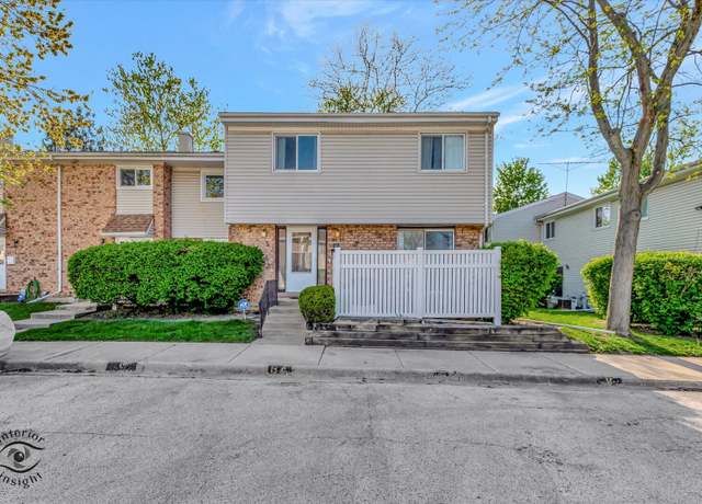 Property at 841 White Oak Ln, University Park, IL 60484, 4 beds, 2.5 baths