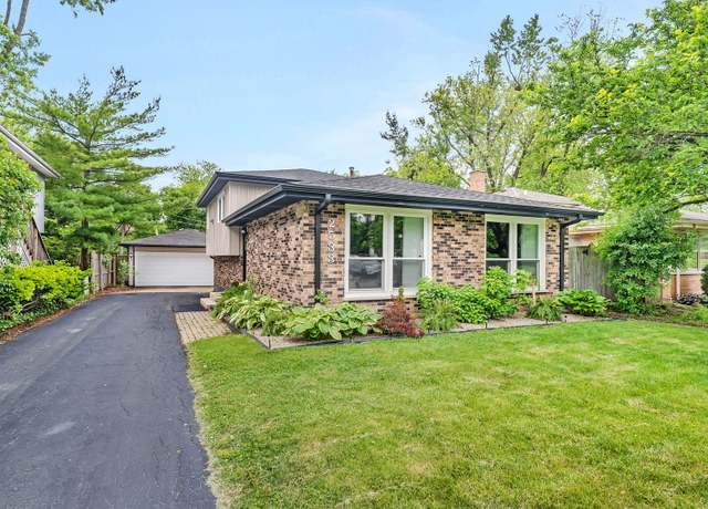 Property at 2533 Hickory Rd, Homewood, IL 60430, 4 beds, 2 baths
