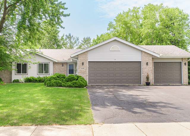 Property at 8101 Slater Dr, Rockford, IL 61108, 3 beds, 3 baths