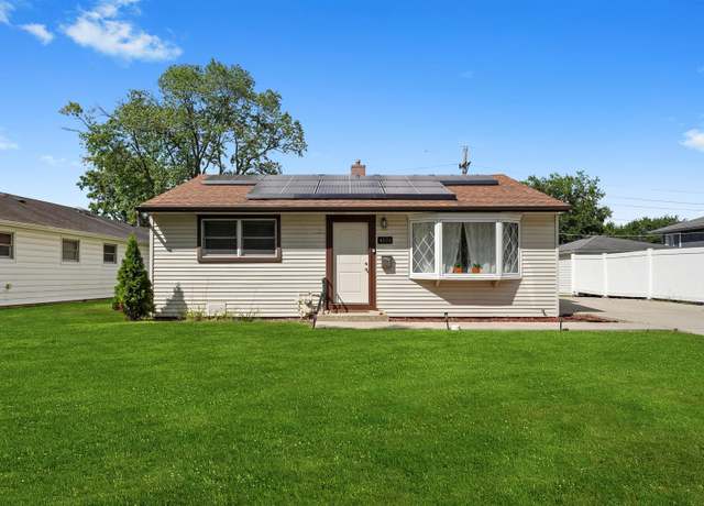 Property at 4101 Owl Dr, Rolling Meadows, IL 60008, 3 beds, 2 baths