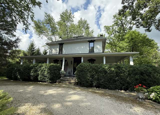 Property at 666 Maple Ave, Lake Bluff, IL 60044, 4 beds, 4 baths