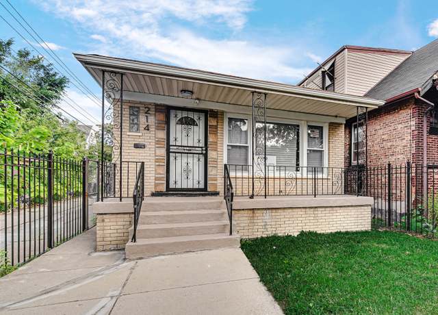 Property at 214 E 119th St, Chicago, IL 60628, 6 beds, 2 baths