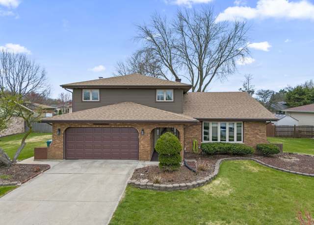 Property at 8123 Bob O Link Rd, Orland Park, IL 60462, 3 beds, 2.5 baths