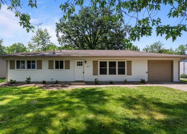 Property at 1411 Rosewood Dr, Champaign, IL 61821, 3 beds, 1 bath