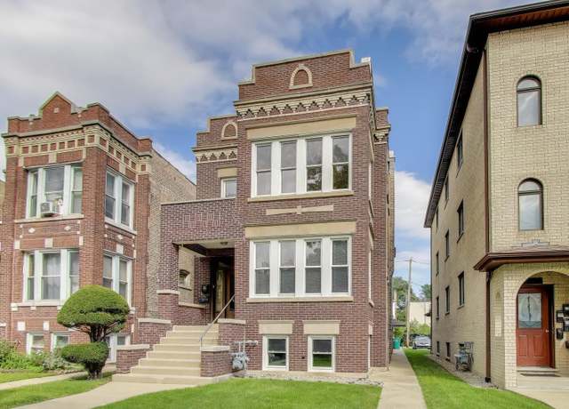 Property at 2127 Highland Ave, Berwyn, IL 60402, 5 beds, 2.5 baths