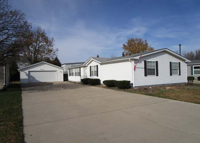 Property at 22502 S Remington Dr, Channahon, IL 60410, 3 beds, 2 baths