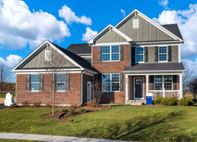 Property at 777 Lansmere Ave, Elgin, IL 60124, 4 beds, 2.5 baths