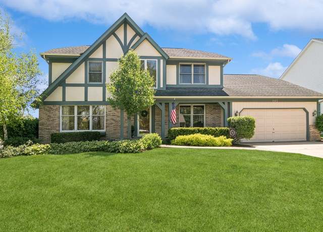 Property at 1593 Surridge Ct, Mundelein, IL 60060, 4 beds, 3 baths