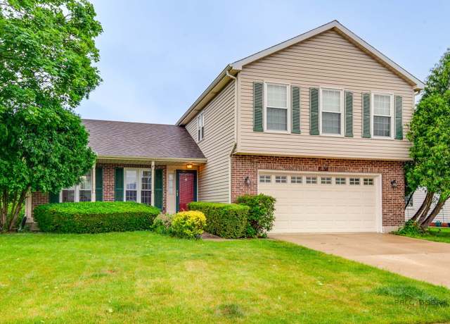 Property at 4900 Dukesberry Ln, Hoffman Estates, IL 60010, 4 beds, 2.5 baths