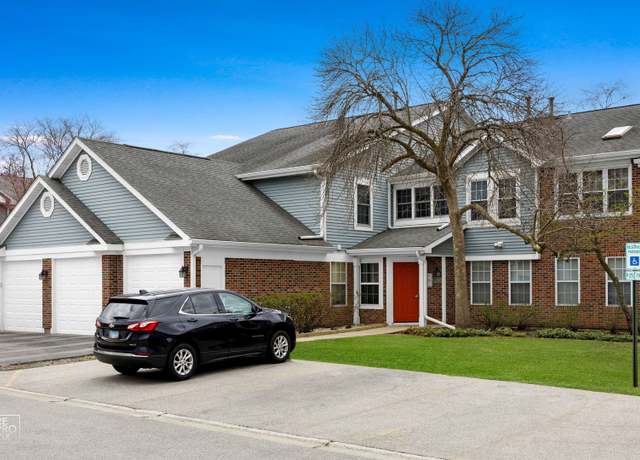 Property at 259 W Jennifer Ln #4, Palatine, IL 60067, 1 bed, 1 bath