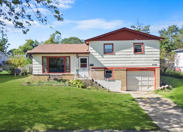 Property at 5726 Lancaster Dr, Oak Forest, IL 60452, 3 beds, 1.5 baths