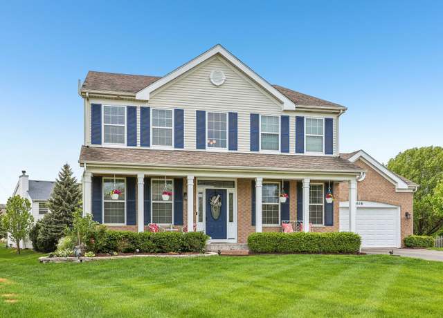 Property at 1616 S Falcon Dr, Libertyville, IL 60048, 5 beds, 5 baths