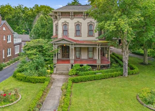 Property at 450 Somonauk St, Sycamore, IL 60178, 6 beds, 2.5 baths