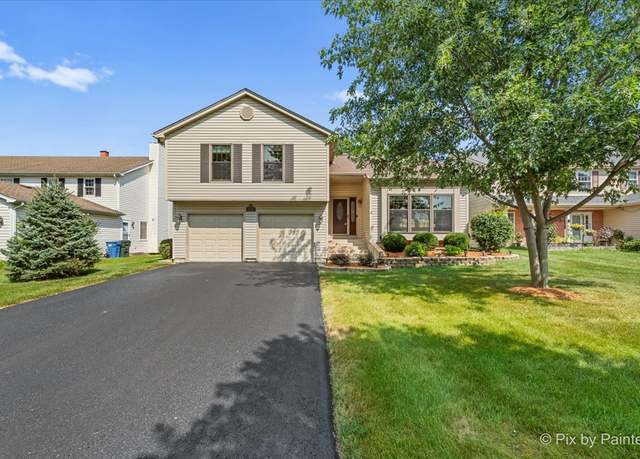 Property at 941 Millwood Dr, Bartlett, IL 60103, 4 beds, 2.5 baths