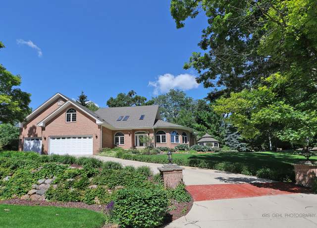 Property at 7217 Viscaya Dr, Spring Grove, IL 60081, 4 beds, 4 baths