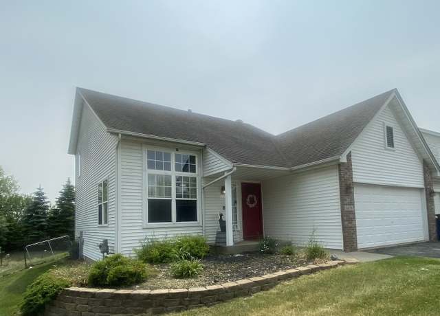 Property at 5476 Bastian Blvd, South Beloit, IL 61080, 3 beds, 2 baths