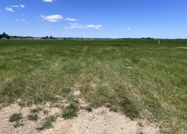 Property at 721-725 Meadow Ridge Ln, Lena, IL 61048