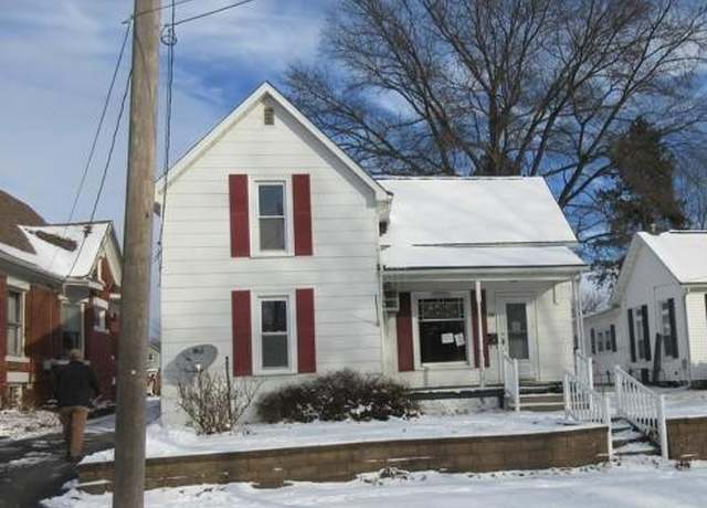Property at 285 Fulton Pl, Canton, IL 61520, 4 beds, 1 bath