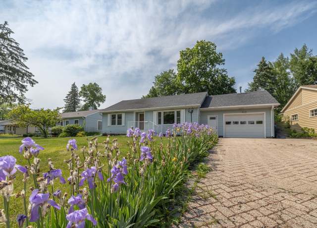 Property at 132 Tilton Park Ave, Dekalb, IL 60115, 3 beds, 2 baths