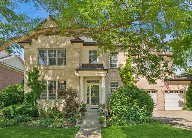 Property at 1318 Bennington Ct, Glenview, IL 60026, 4 beds, 4.5 baths
