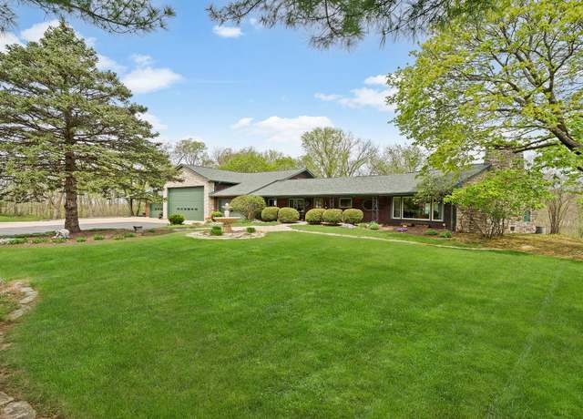 Property at 2690 W Pines Rd, Oregon, IL 61061, 5 beds, 4 baths