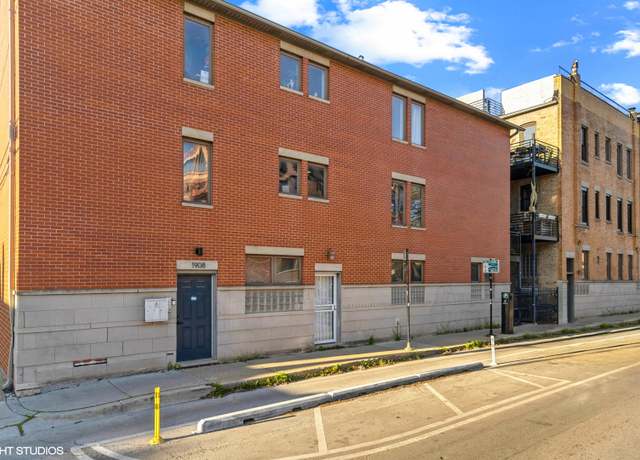 Property at 1908 W Augusta Blvd #2, Chicago, IL 60622, 2 beds, 1 bath