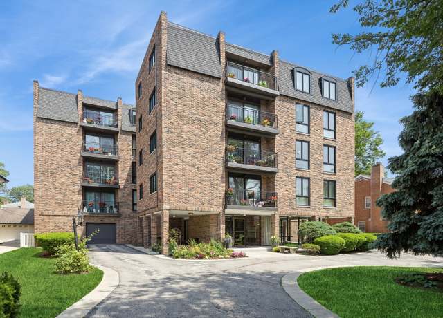 Property at 1419 Bonnie Brae Pl Unit 3B, River Forest, IL 60305, 2 beds, 2 baths