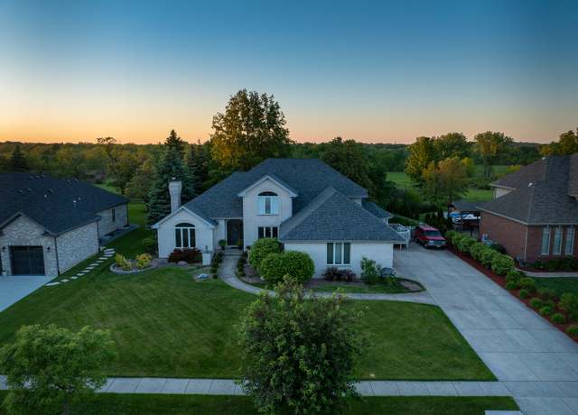 Property at 11326 Wexford Dr, Mokena, IL 60448, 5 beds, 3.5 baths