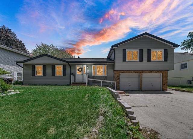 Property at 676 Marine Dr, Wauconda, IL 60084, 3 beds, 2 baths