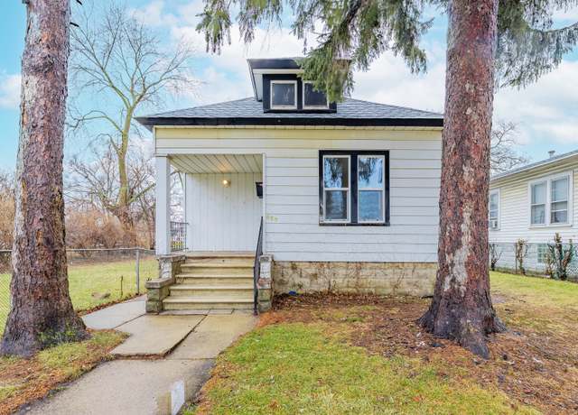 Property at 459 S Ottawa St, Joliet, IL 60436, 3 beds, 1 bath